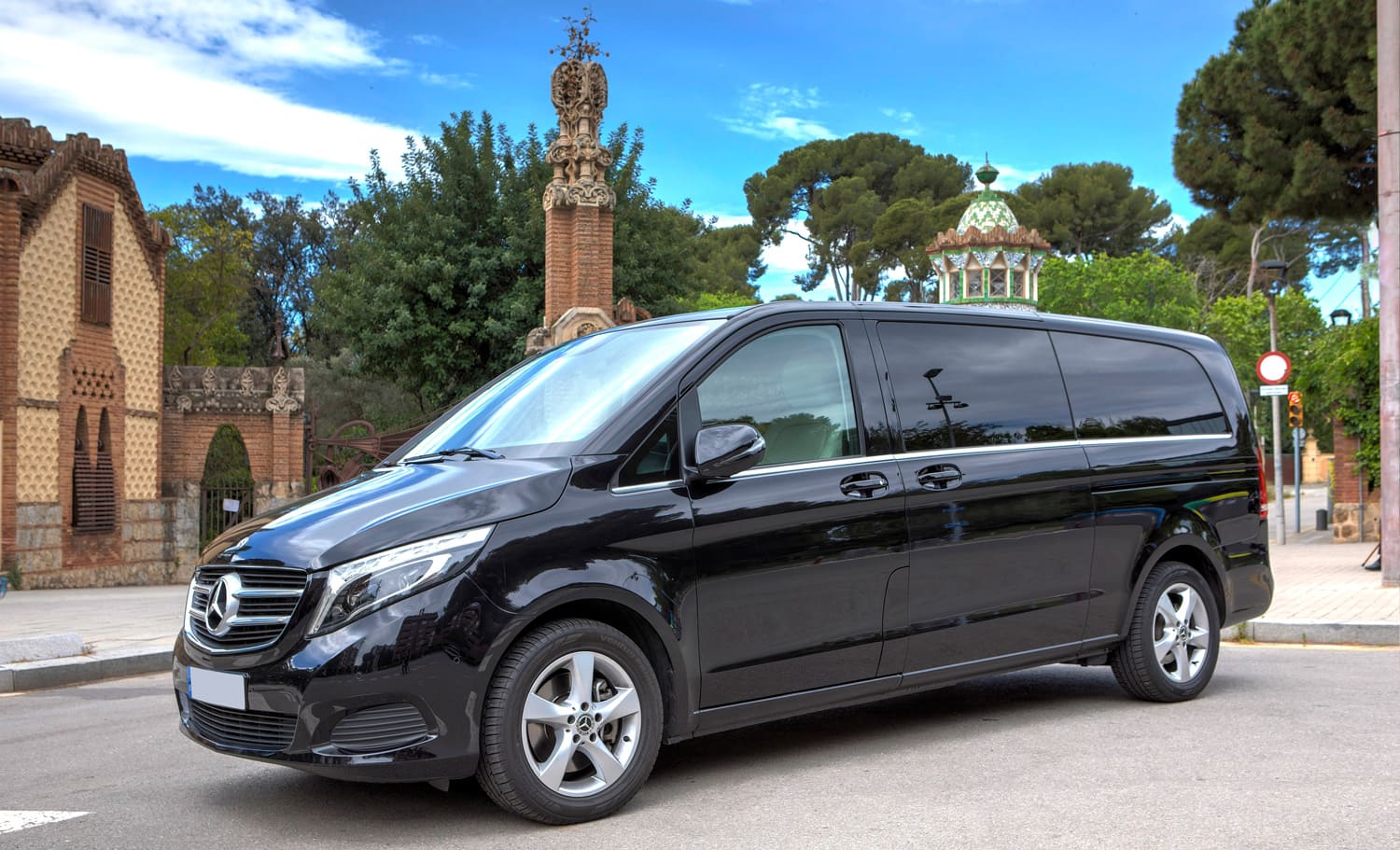 Vehículo de traslado privado en el Aeropuerto de Barcelona-El Prat